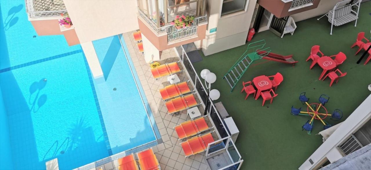 Hotel Cosmos Rimini Esterno foto