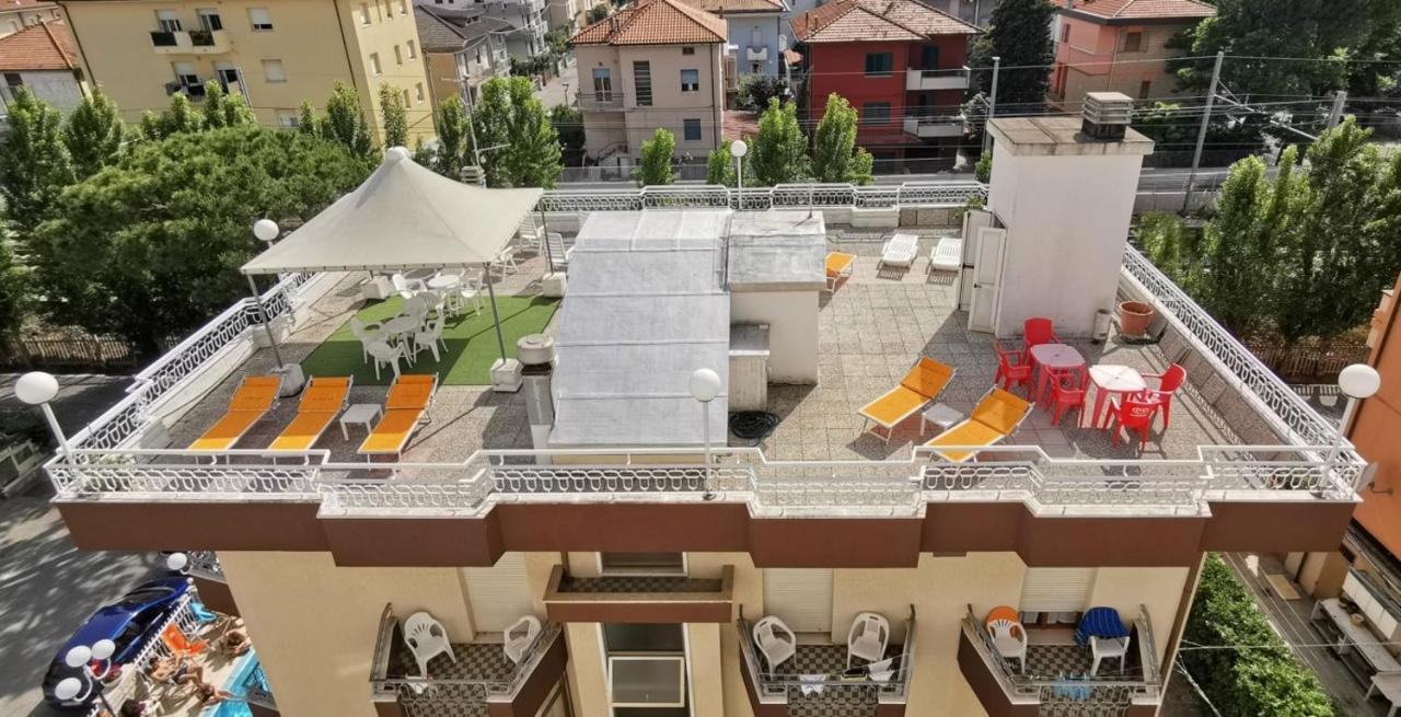 Hotel Cosmos Rimini Esterno foto